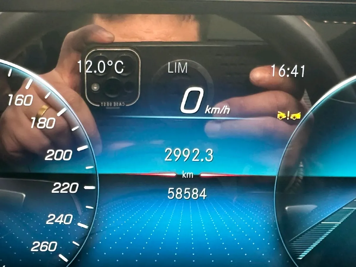 2022 Mercedes-Benz GLC Class 2.0T 258HP L4 9AT,autocango,china used car exporter,china ev exporter,chinese used car exporter,chinese used ev exporter