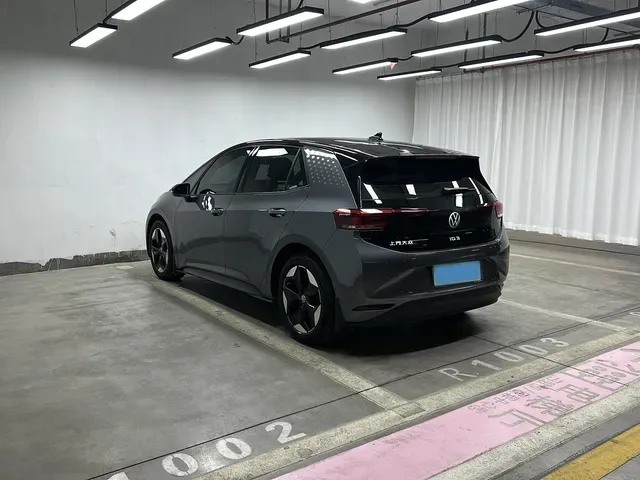 2025 Volkswagen ID.3 BEV 53.6KWH,autocango,china used car exporter,china ev exporter,chinese used car exporter,chinese used ev exporter