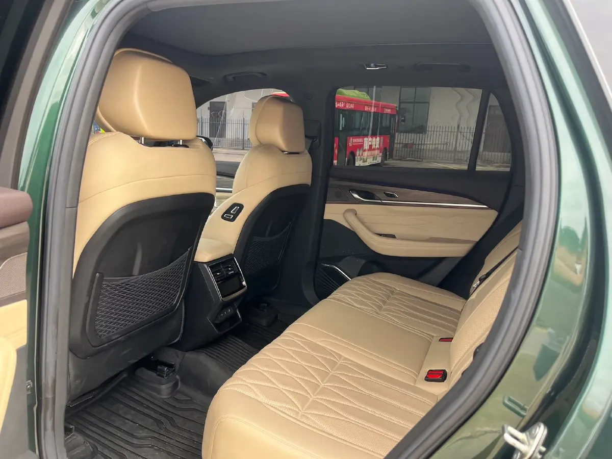 2025 Geely Monjaro 2.0T 238HP L4 8AT,autocango,china used car exporter,china ev exporter,chinese used car exporter,chinese used ev exporter