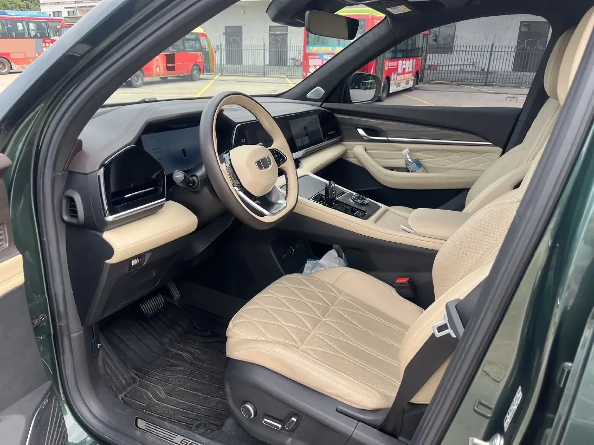 2025 Geely Monjaro 2.0T 238HP L4 8AT,autocango,china used car exporter,china ev exporter,chinese used car exporter,chinese used ev exporter
