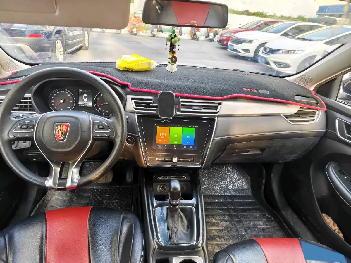 2019 Roewe i5 1.5L 120HP L4 CVT,autocango,china used car exporter,china ev exporter,chinese used car exporter,chinese used ev exporter