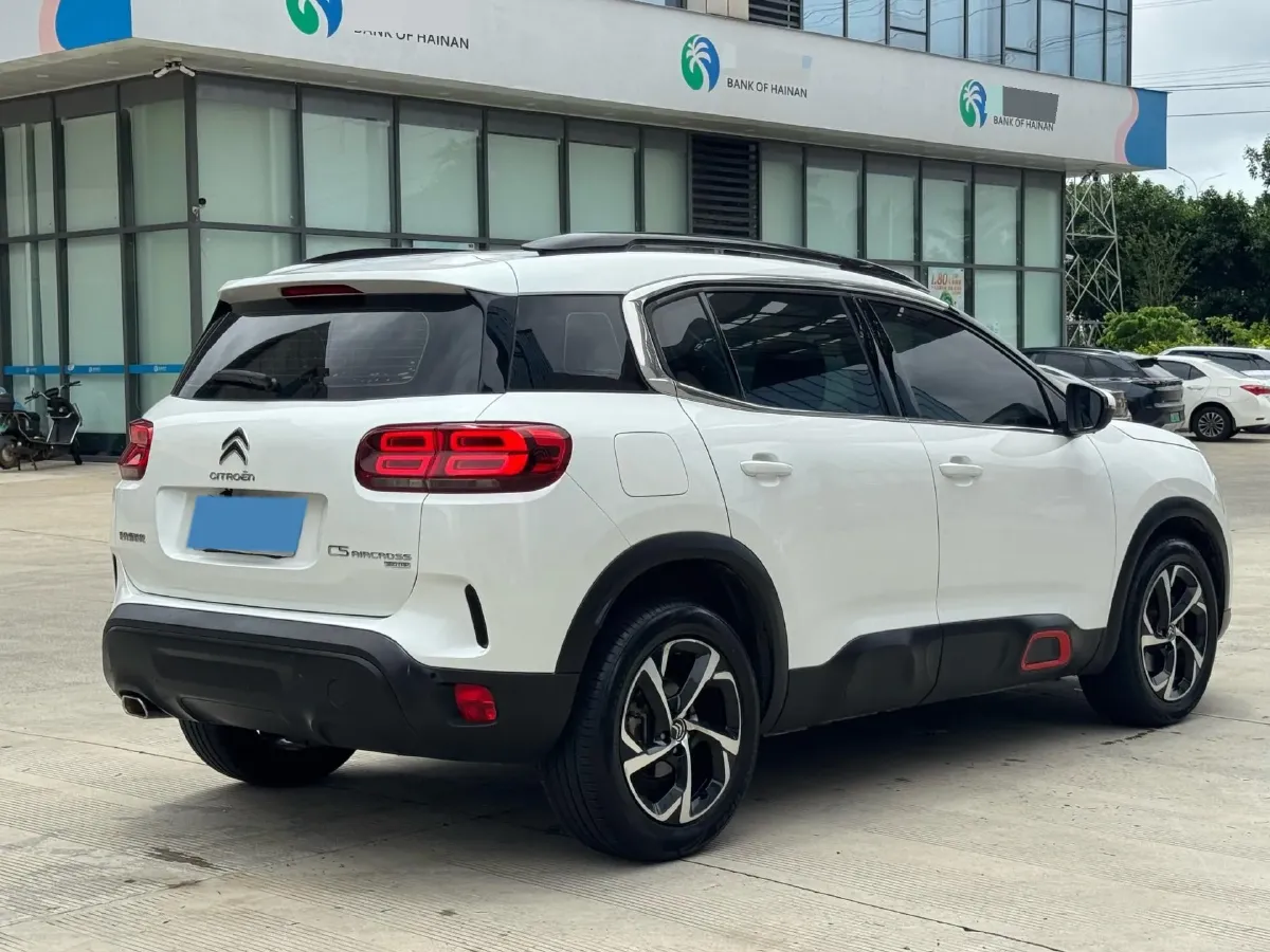 2020 Citroen C5 Aircross 1.6T 170HP L4 6AT,autocango,china used car exporter,china ev exporter,chinese used car exporter,chinese used ev exporter