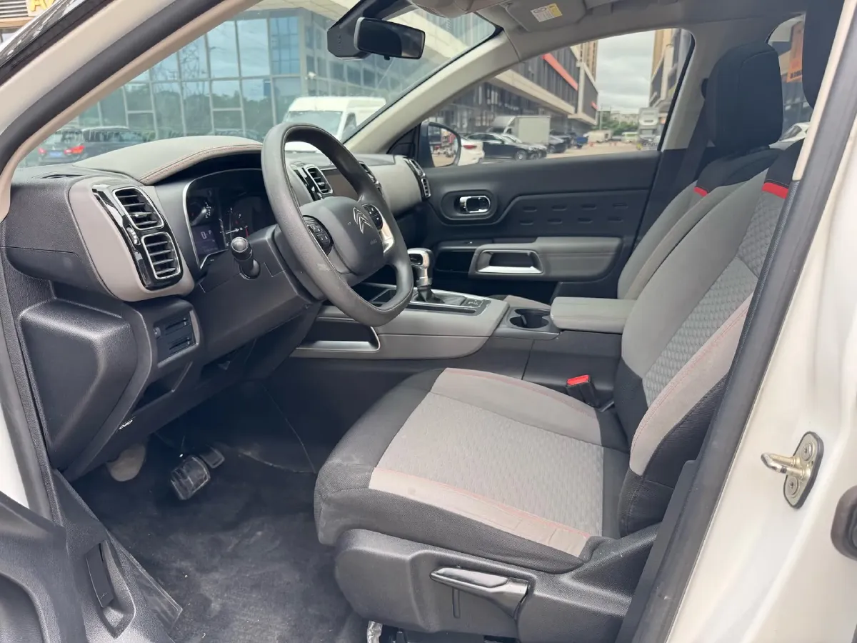 2020 Citroen C5 Aircross 1.6T 170HP L4 6AT,autocango,china used car exporter,china ev exporter,chinese used car exporter,chinese used ev exporter