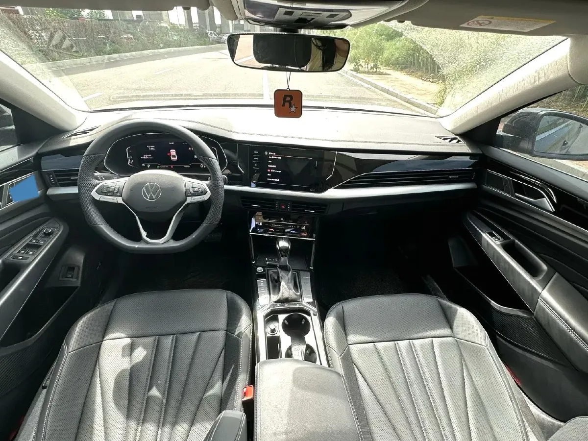 2026 Volkswagen Passat 2.0T 220HP L4 7DCT,autocango,china used car exporter,china ev exporter,chinese used car exporter,chinese used ev exporter
