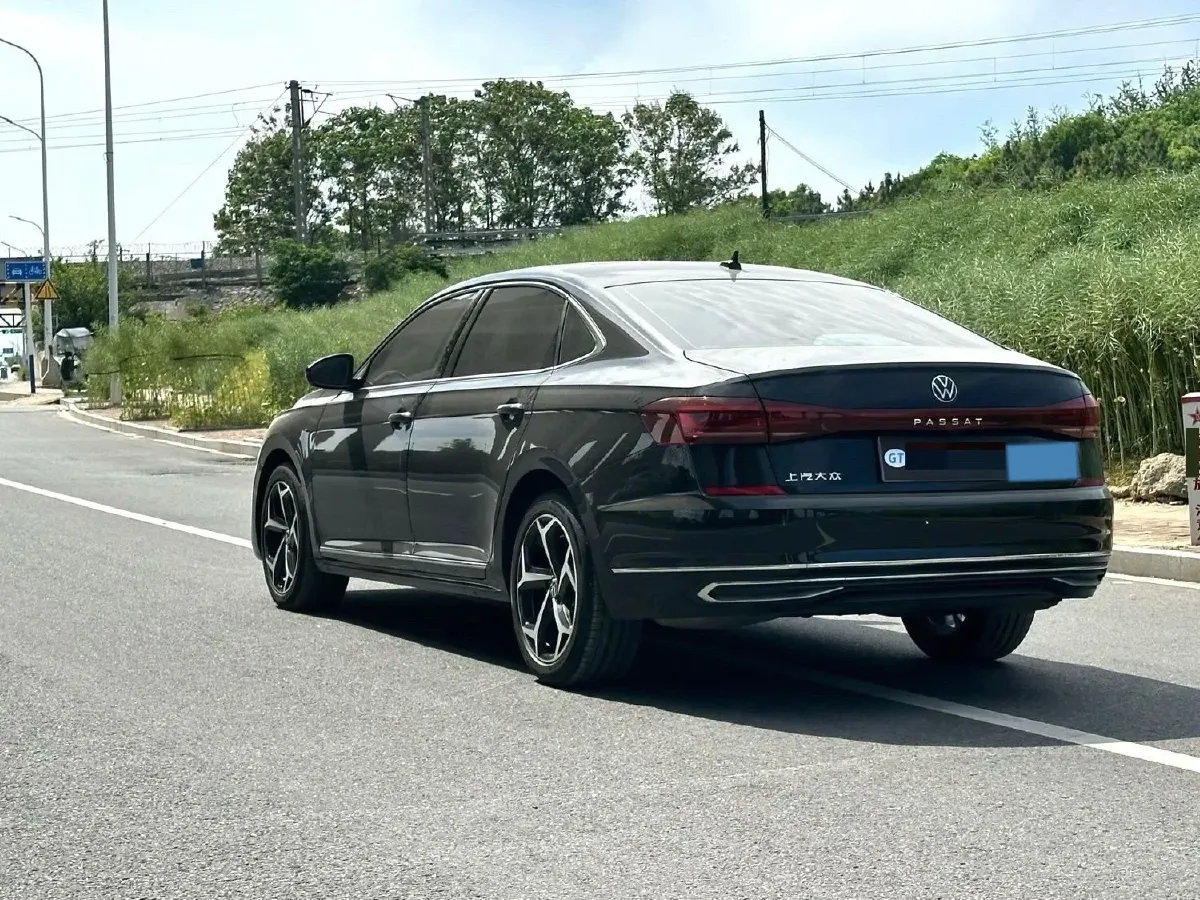 2026 Volkswagen Passat 2.0T 220HP L4 7DCT,autocango,china used car exporter,china ev exporter,chinese used car exporter,chinese used ev exporter