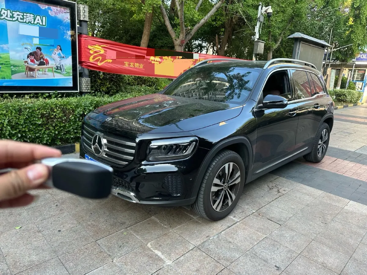 2025 Mercedes-Benz GLB Class 1.3T 163HP L4 7DCT,autocango,china used car exporter,china ev exporter,chinese used car exporter,chinese used ev exporter
