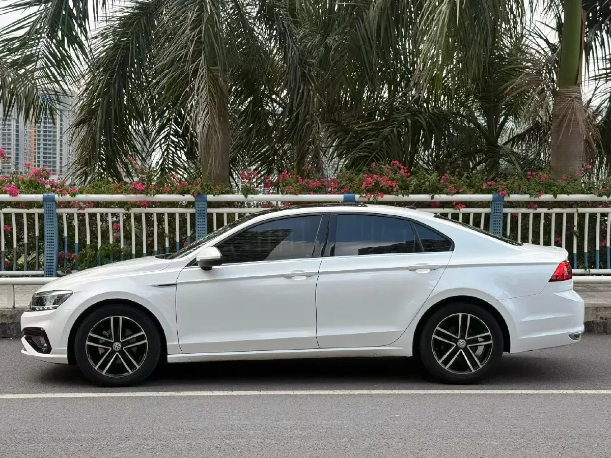 2021 Volkswagen Lamando 1.4T 150HP L4 7DCT,autocango,china used car exporter,china ev exporter,chinese used car exporter,chinese used ev exporter