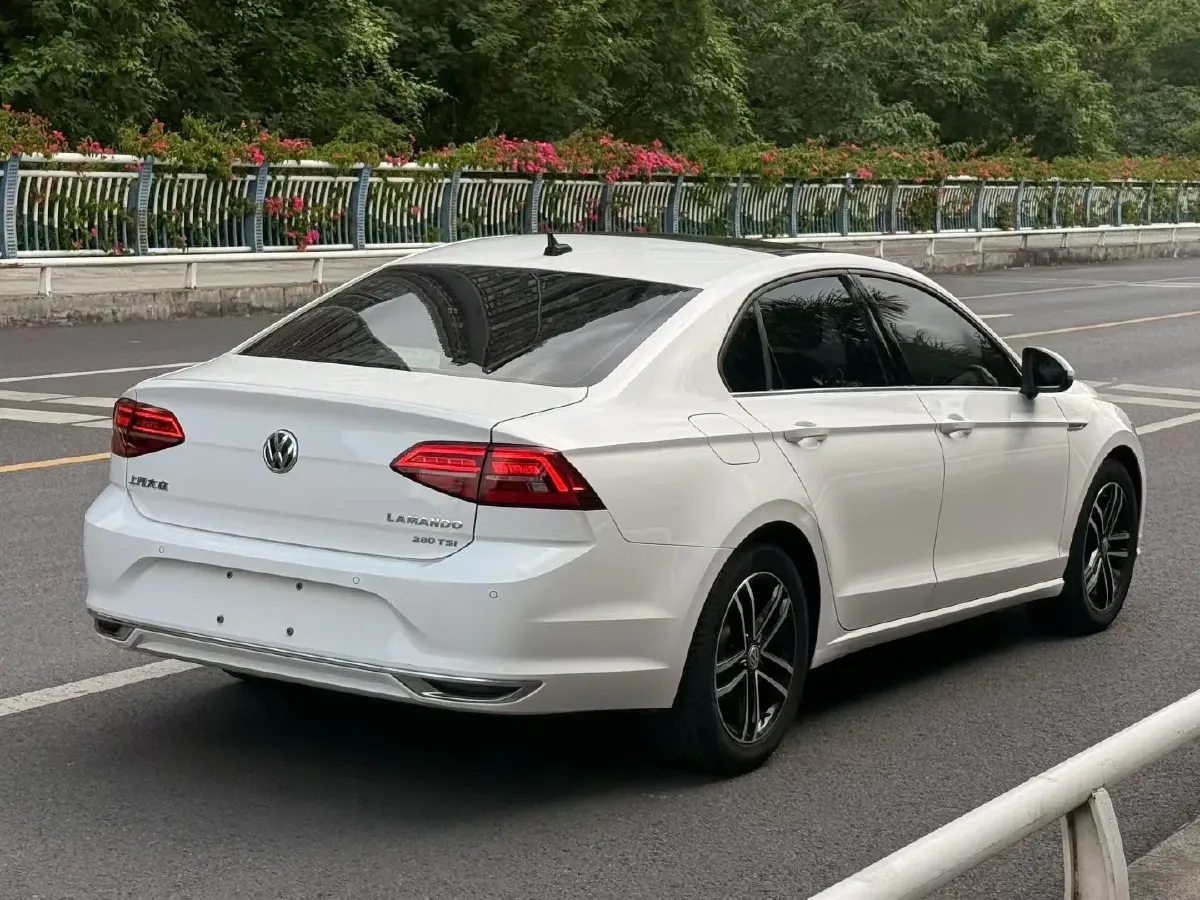 2021 Volkswagen Lamando 1.4T 150HP L4 7DCT,autocango,china used car exporter,china ev exporter,chinese used car exporter,chinese used ev exporter