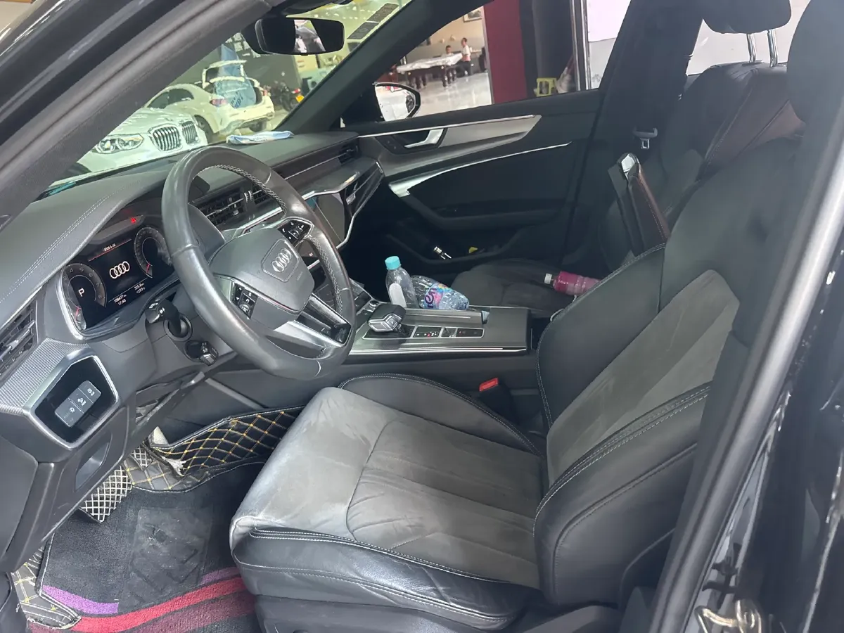 2021 Audi A6L 2.0T 224HP L4 7DCT,autocango,china used car exporter,china ev exporter,chinese used car exporter,chinese used ev exporter