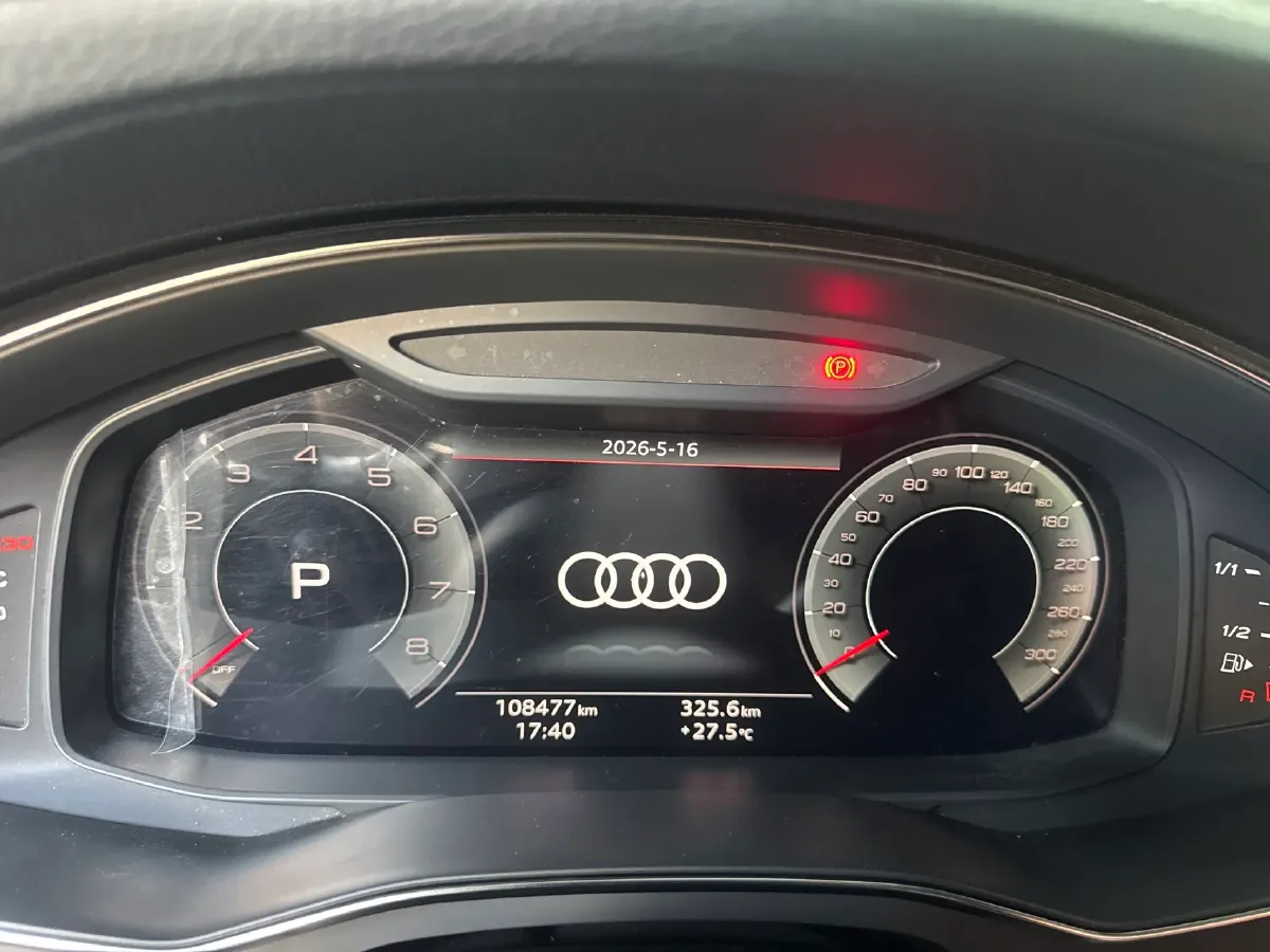 2021 Audi A6L 2.0T 224HP L4 7DCT,autocango,china used car exporter,china ev exporter,chinese used car exporter,chinese used ev exporter