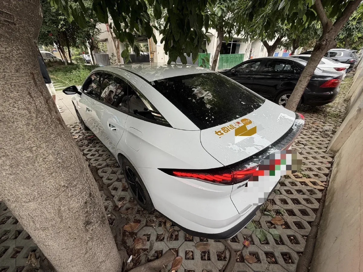 2024 Geely Galaxy L6 1.5T 163HP L4 3DHT PHEV,autocango,china used car exporter,china ev exporter,chinese used car exporter,chinese used ev exporter