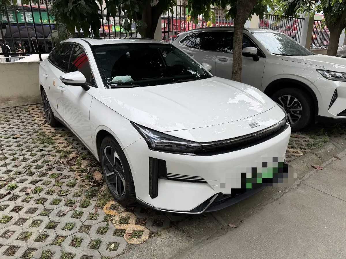 2024 Geely Galaxy L6 1.5T 163HP L4 3DHT PHEV,autocango,china used car exporter,china ev exporter,chinese used car exporter,chinese used ev exporter