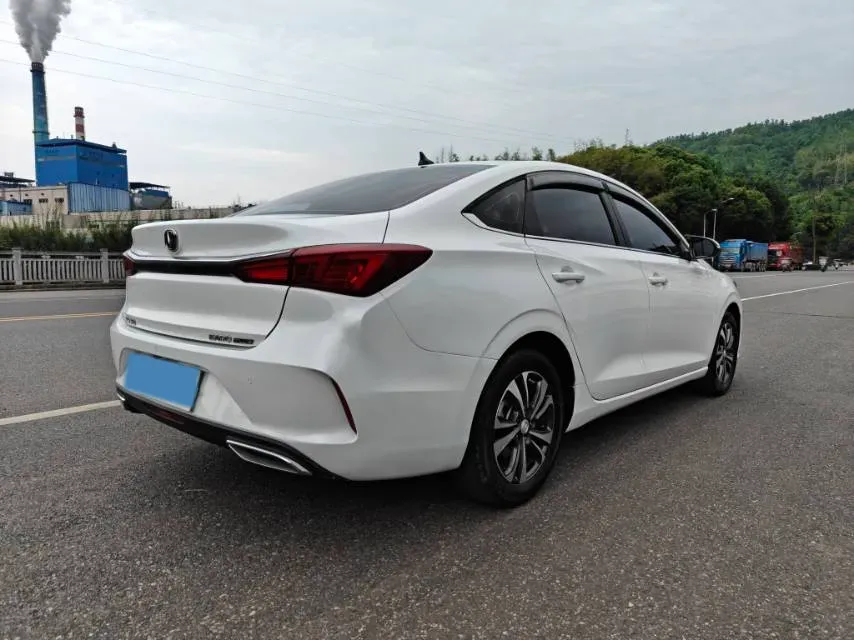 2020 ChangAn Eado 1.6L 128HP L4 5MT,autocango,china used car exporter,china ev exporter,chinese used car exporter,chinese used ev exporter