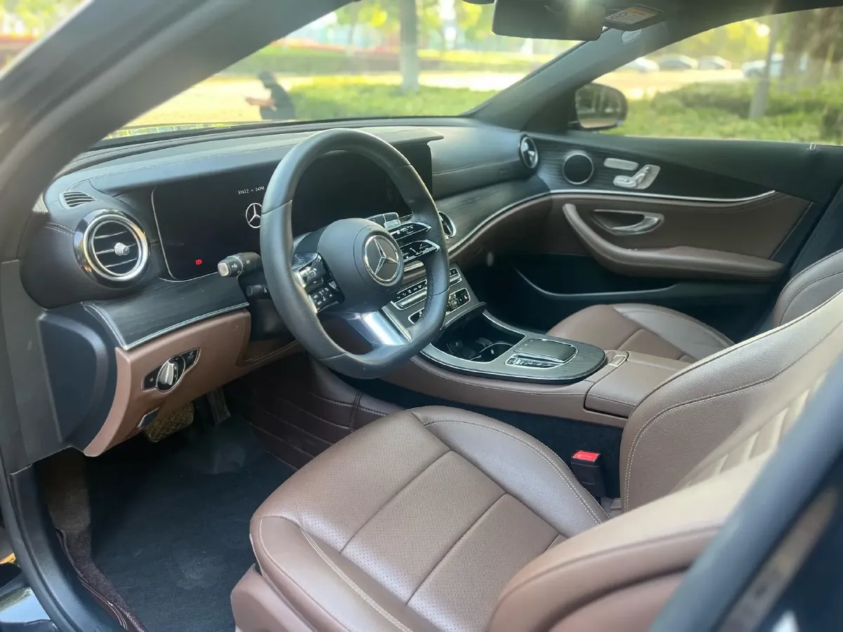 2021 Mercedes-Benz E Class 2.0T 258HP L4 9AT,autocango,china used car exporter,china ev exporter,chinese used car exporter,chinese used ev exporter