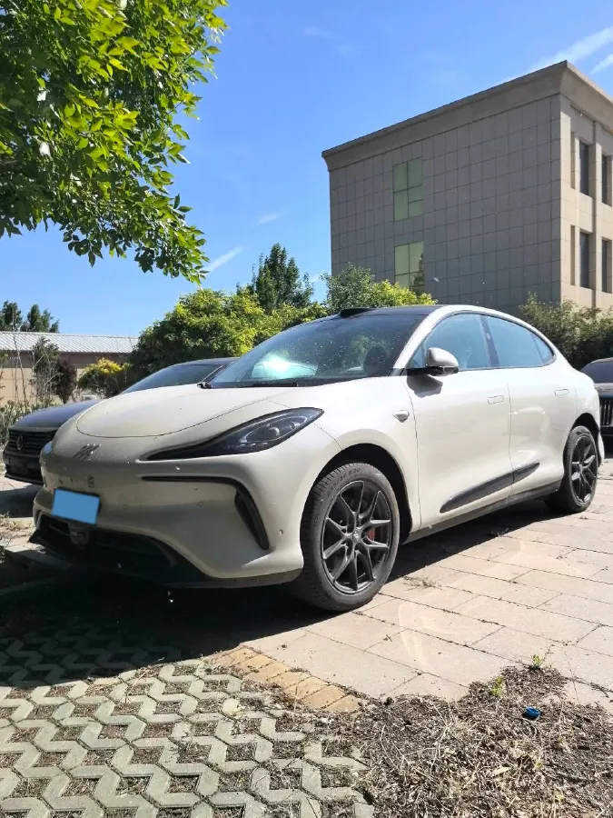 2023 IM LS6 BEV 71KWH,autocango,china used car exporter,china ev exporter,chinese used car exporter,chinese used ev exporter