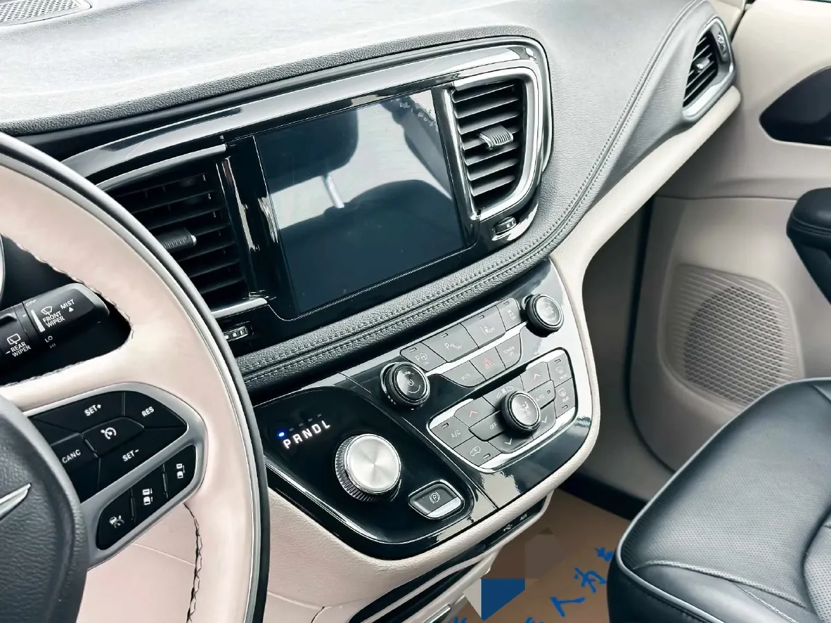 2018 Chrysler Pacifica 3.6L 245HP V6 E-CVT PHEV 16KWH,autocango,china used car exporter,china ev exporter,chinese used car exporter,chinese used ev exporter