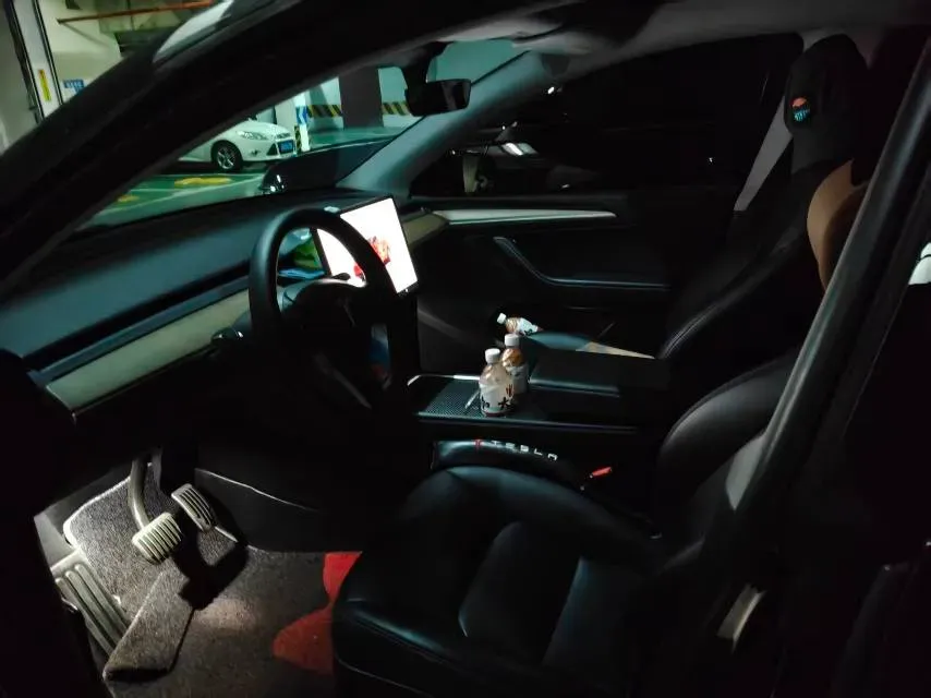 2022 Tesla Model Y BEV 60KWH,autocango,china used car exporter,china ev exporter,chinese used car exporter,chinese used ev exporter