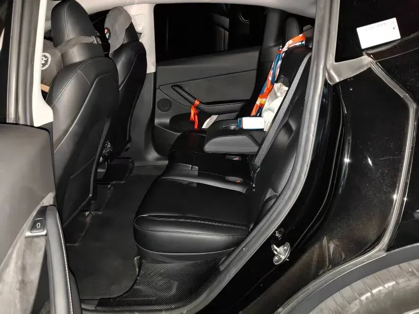 2022 Tesla Model Y BEV 60KWH,autocango,china used car exporter,china ev exporter,chinese used car exporter,chinese used ev exporter