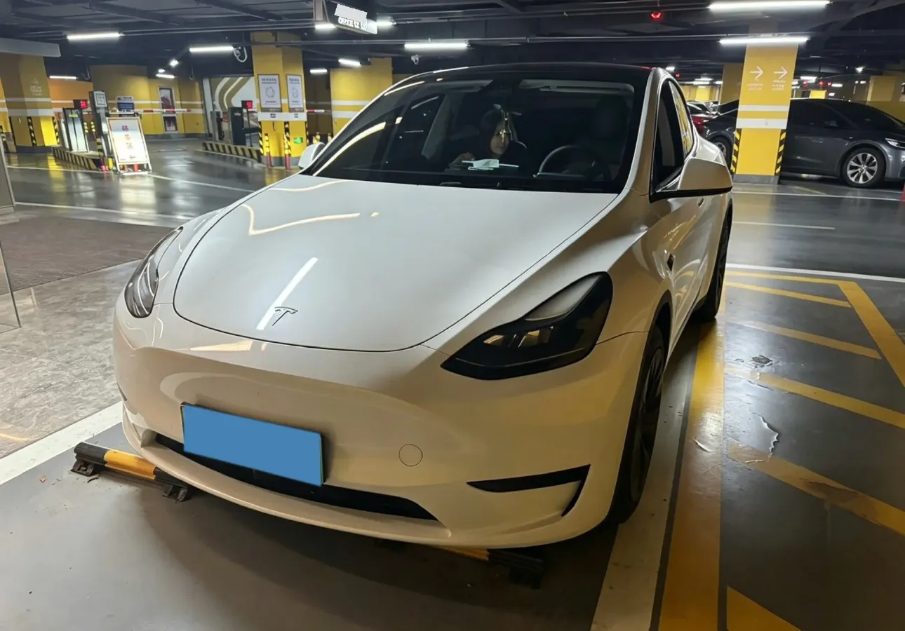 2022 Tesla Model Y BEV 60KWH,autocango,china used car exporter,china ev exporter,chinese used car exporter,chinese used ev exporter