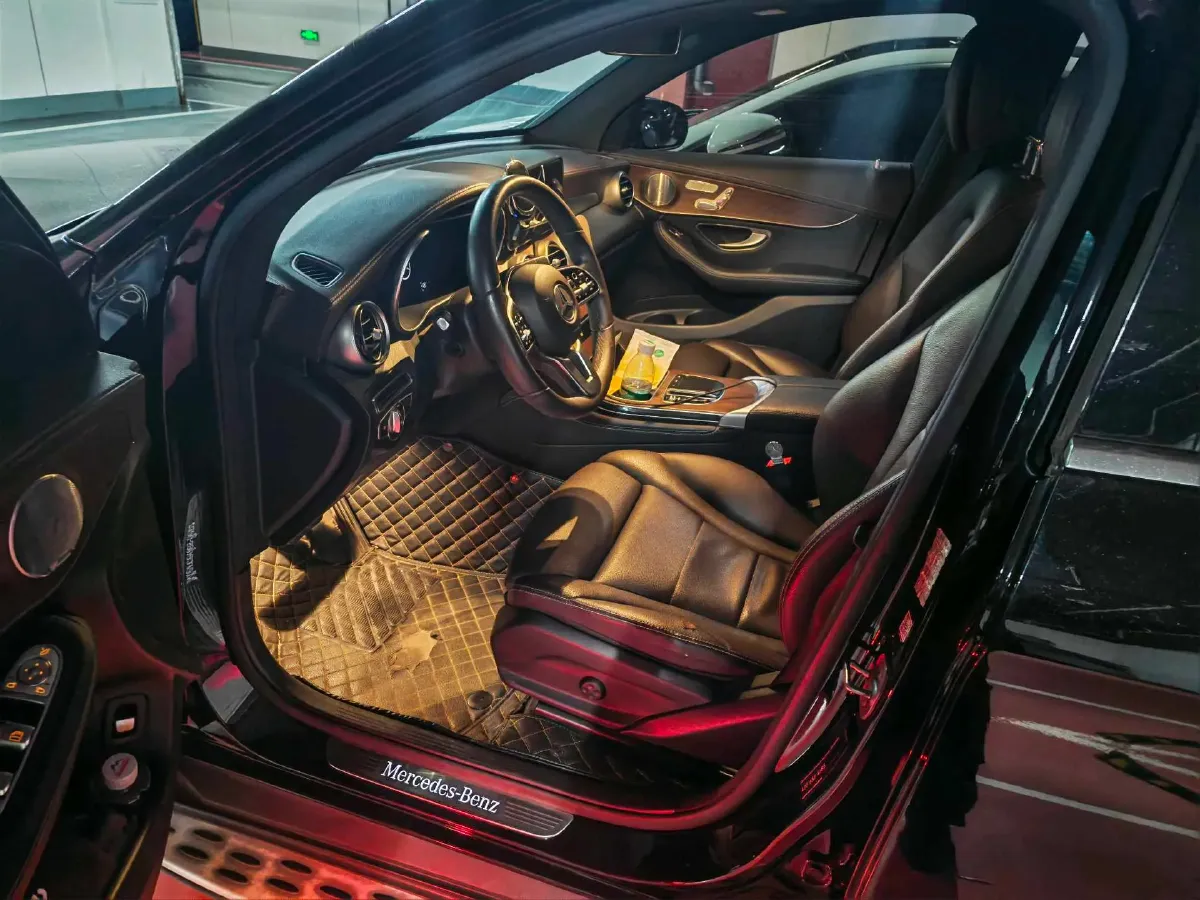 2021 Mercedes-Benz GLC Class 2.0T 258HP L4 9AT,autocango,china used car exporter,china ev exporter,chinese used car exporter,chinese used ev exporter