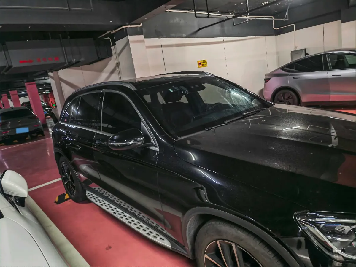 2021 Mercedes-Benz GLC Class 2.0T 258HP L4 9AT,autocango,china used car exporter,china ev exporter,chinese used car exporter,chinese used ev exporter