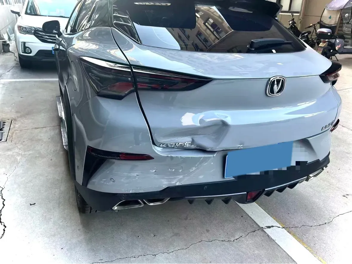2020 ChangAn UNI-T 1.5T 180HP L4 7DCT,autocango,china used car exporter,china ev exporter,chinese used car exporter,chinese used ev exporter