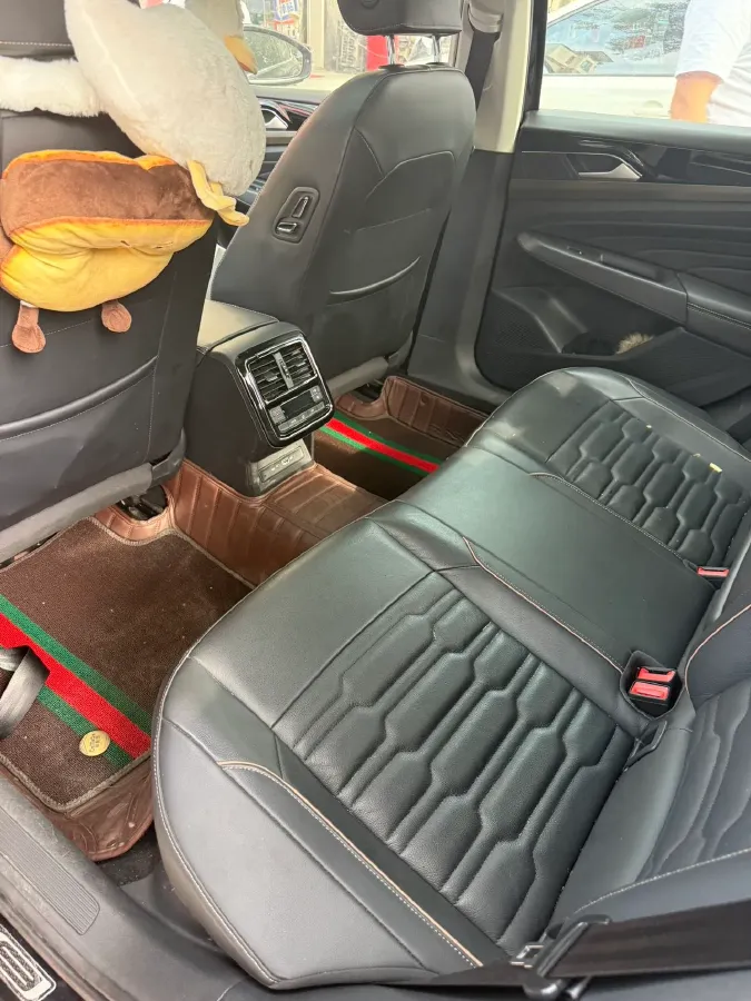2021 Volkswagen Passat 2.0T 186HP L4 7DCT,autocango,china used car exporter,china ev exporter,chinese used car exporter,chinese used ev exporter