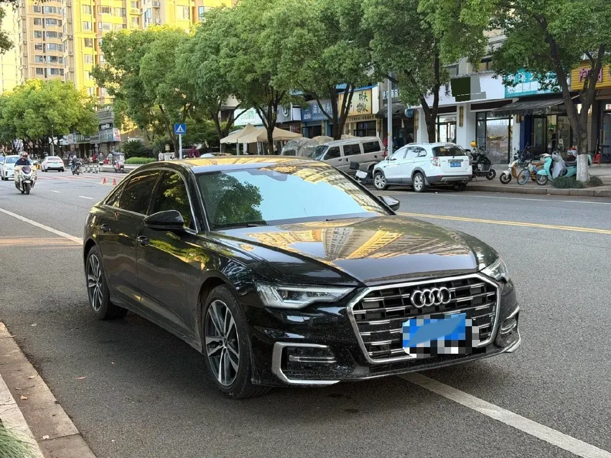 2024 Audi A6L 2.0T 190HP L4 7DCT,autocango,china used car exporter,china ev exporter,chinese used car exporter,chinese used ev exporter
