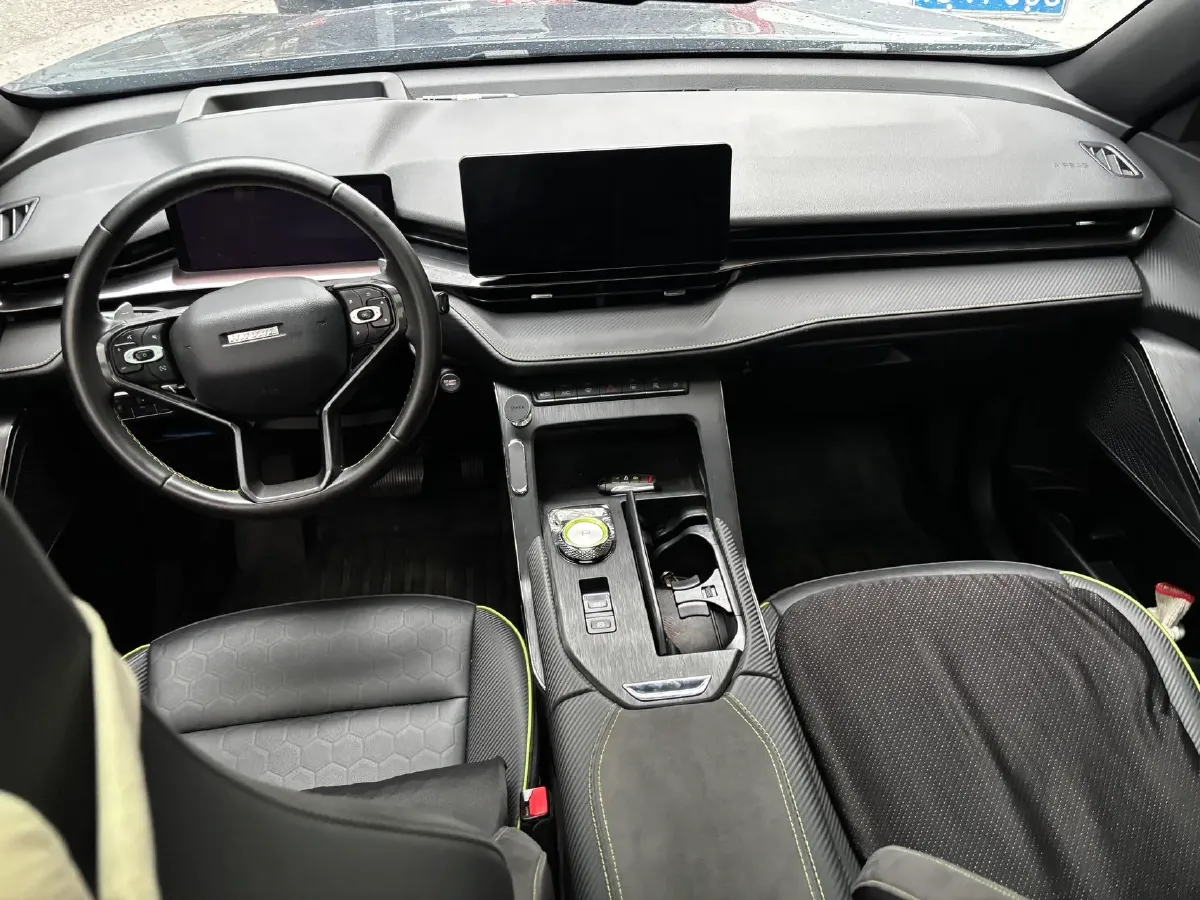 2022 Haval H6S 2.0T 211HP L4 7DCT,autocango,china used car exporter,china ev exporter,chinese used car exporter,chinese used ev exporter