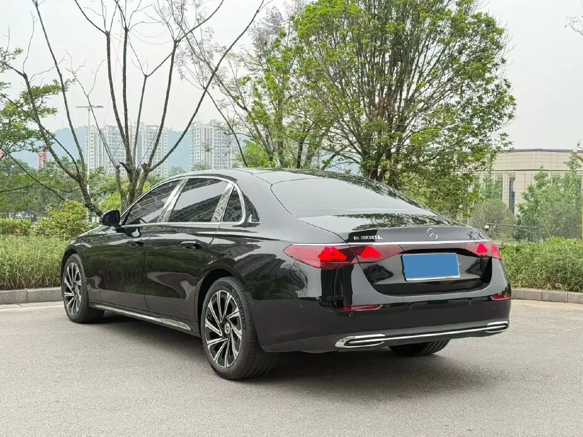 2025 Mercedes-Benz E Class 2.0T 258HP L4 9AT,autocango,china used car exporter,china ev exporter,chinese used car exporter,chinese used ev exporter