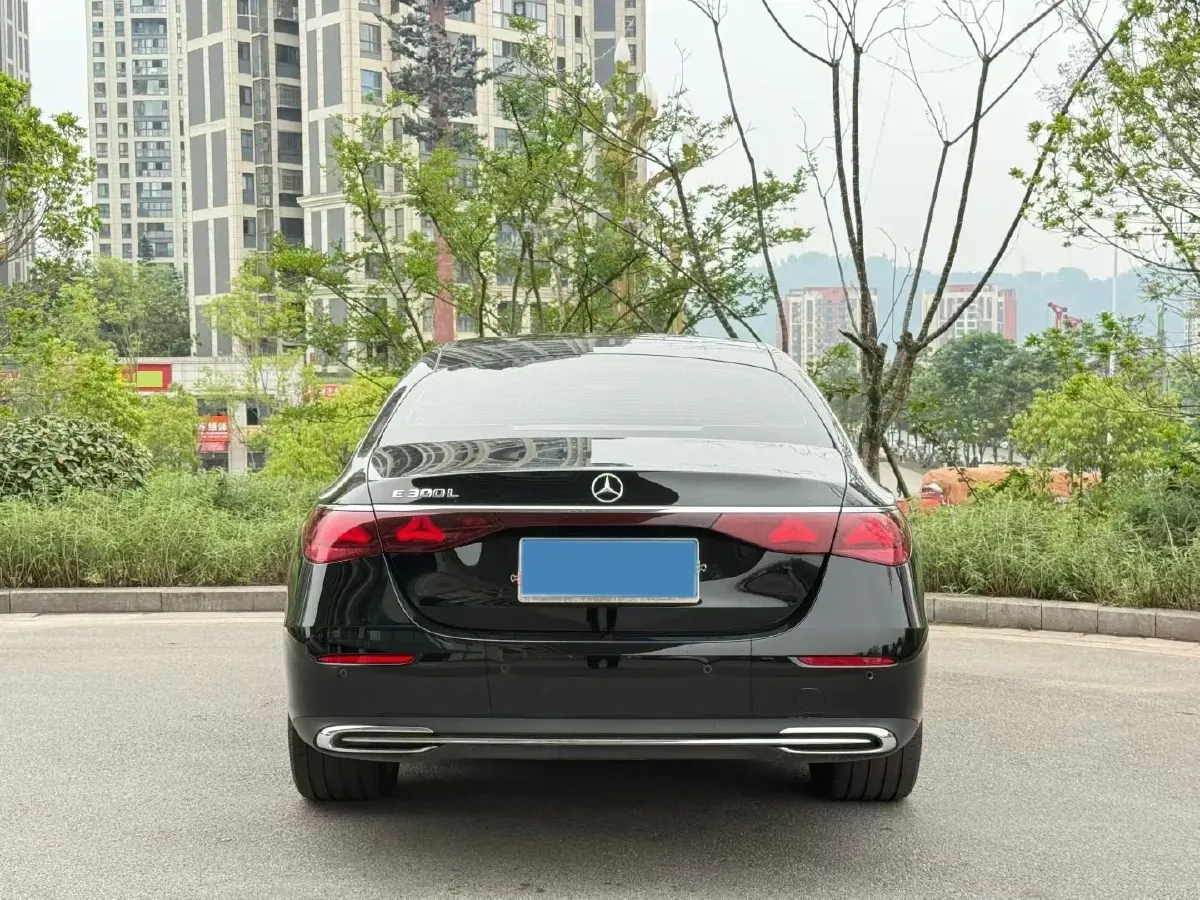 2025 Mercedes-Benz E Class 2.0T 258HP L4 9AT,autocango,china used car exporter,china ev exporter,chinese used car exporter,chinese used ev exporter