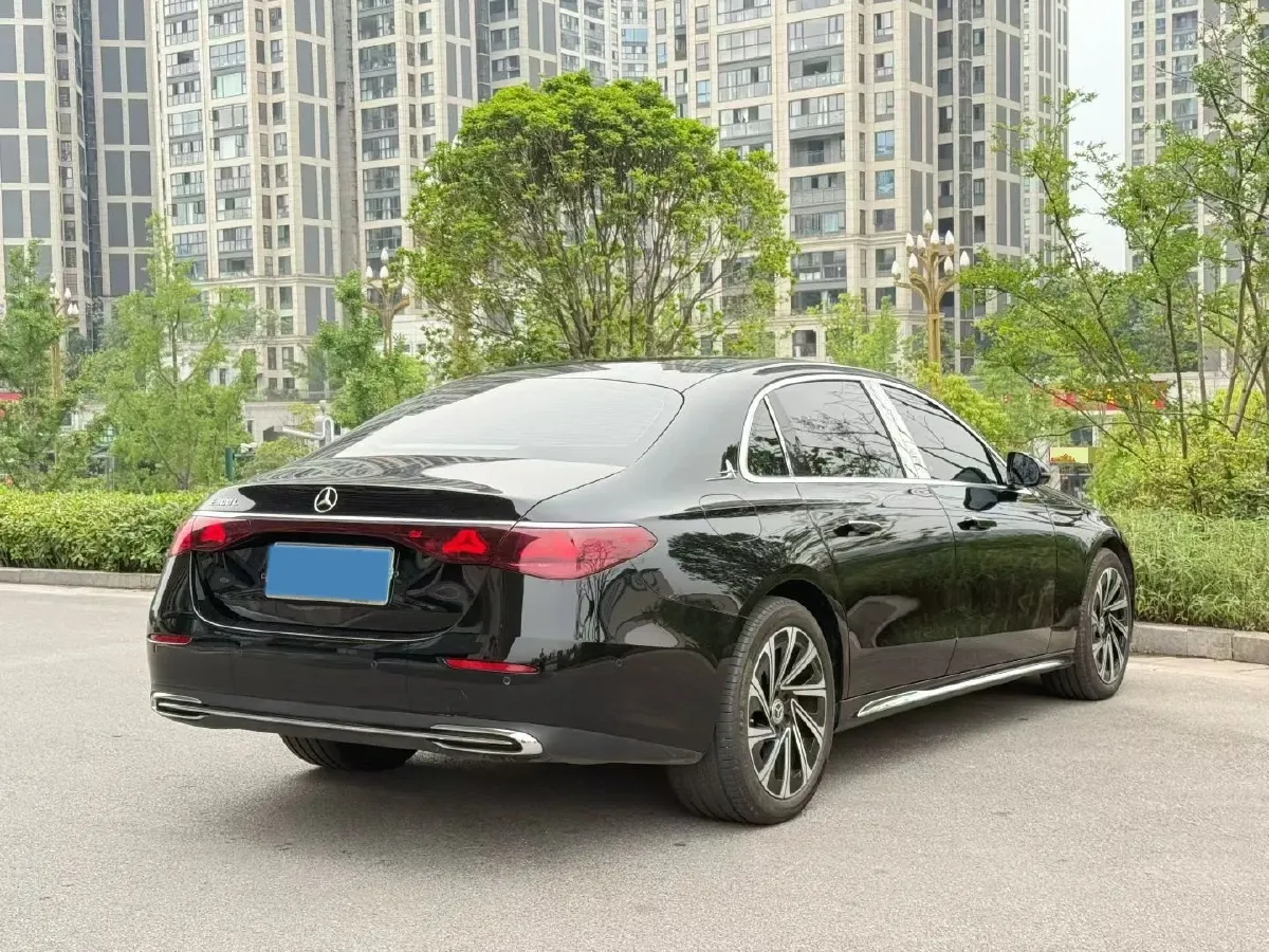2025 Mercedes-Benz E Class 2.0T 258HP L4 9AT,autocango,china used car exporter,china ev exporter,chinese used car exporter,chinese used ev exporter