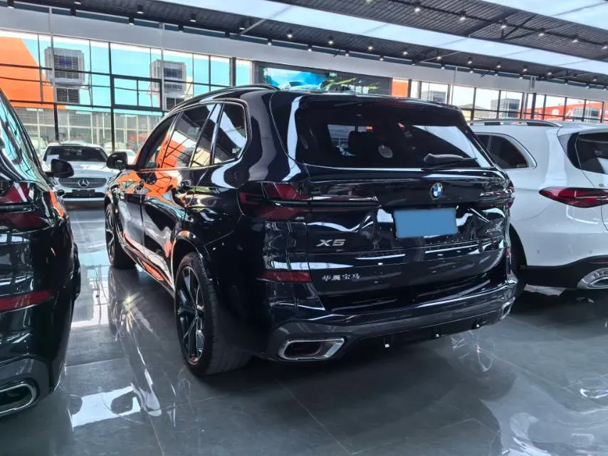 2023 BMW X5 2.0T 258HP L4 8AT,autocango,china used car exporter,china ev exporter,chinese used car exporter,chinese used ev exporter