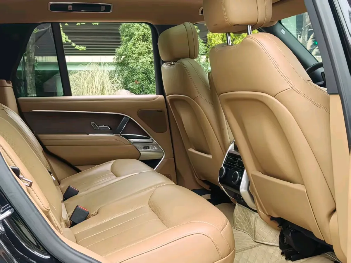 2024 Land Rover Range Rover 3.0T 360HP L6 8AT,autocango,china used car exporter,china ev exporter,chinese used car exporter,chinese used ev exporter