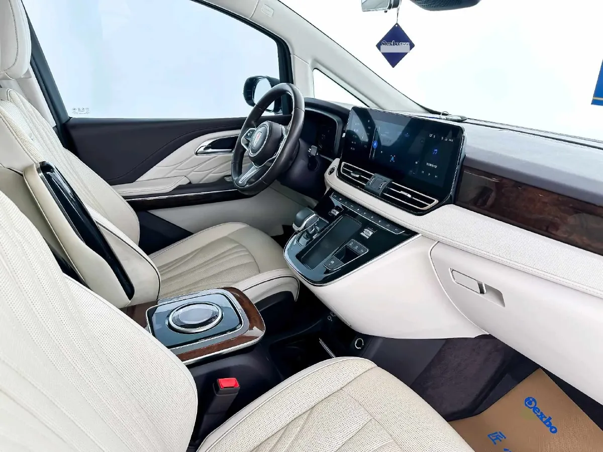 2023 HongQi HQ9 2.0T 252HP L4 8AT,autocango,china used car exporter,china ev exporter,chinese used car exporter,chinese used ev exporter