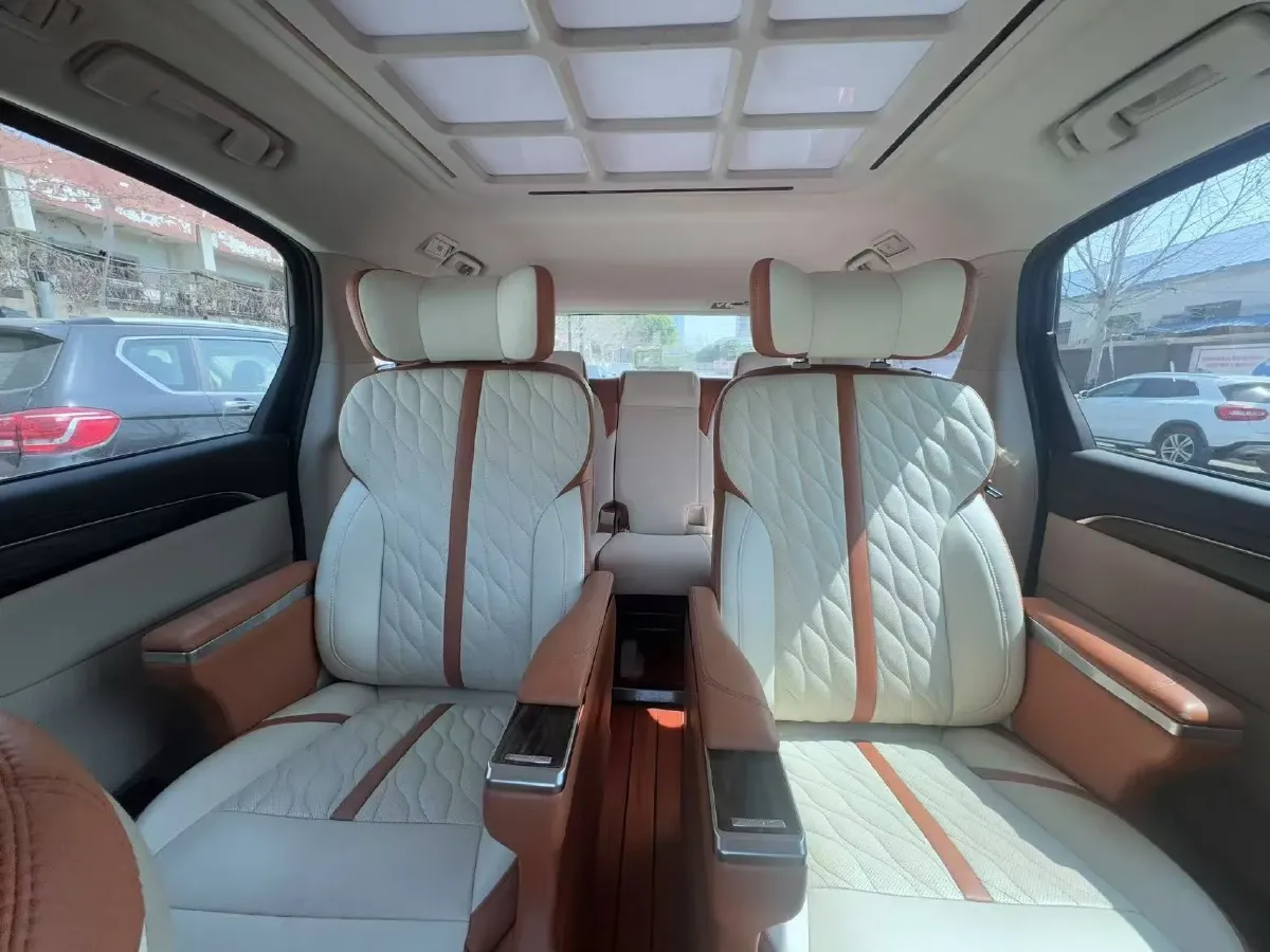 2020 Buick GL8 2.0T 237HP L4 9AT,autocango,china used car exporter,china ev exporter,chinese used car exporter,chinese used ev exporter