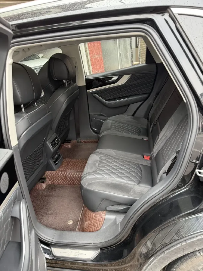 2019 HongQi HS5 2.0T 224HP L4 6AT,autocango,china used car exporter,china ev exporter,chinese used car exporter,chinese used ev exporter