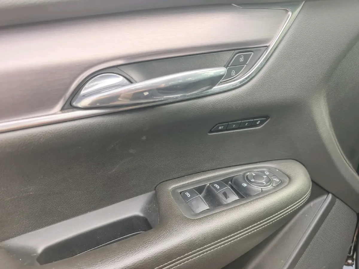 2021 Cadillac XT6 2.0T 237HP L4 9AT,autocango,china used car exporter,china ev exporter,chinese used car exporter,chinese used ev exporter