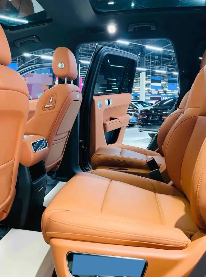2024 Volvo S60 2.0T 197HP L4 7DCT,autocango,china used car exporter,china ev exporter,chinese used car exporter,chinese used ev exporter