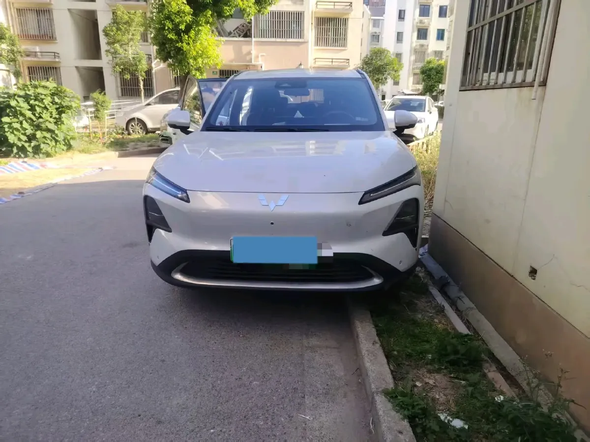 2024 WuLing XingGuangS 1.5L 106HP L4 E-CVT PHEV 20.5KWH,autocango,china used car exporter,china ev exporter,chinese used car exporter,chinese used ev exporter