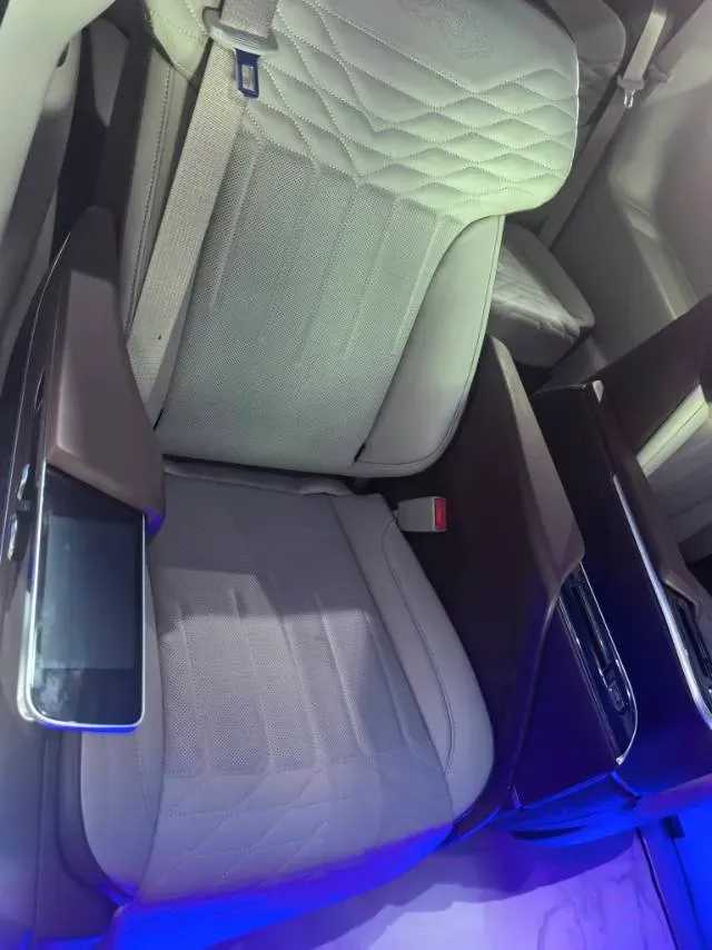 2023 Buick GL8 2.0T 237HP L4 9AT,autocango,china used car exporter,china ev exporter,chinese used car exporter,chinese used ev exporter