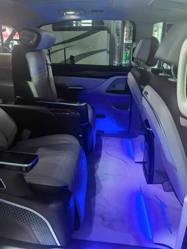 2023 Buick GL8 2.0T 237HP L4 9AT,autocango,china used car exporter,china ev exporter,chinese used car exporter,chinese used ev exporter
