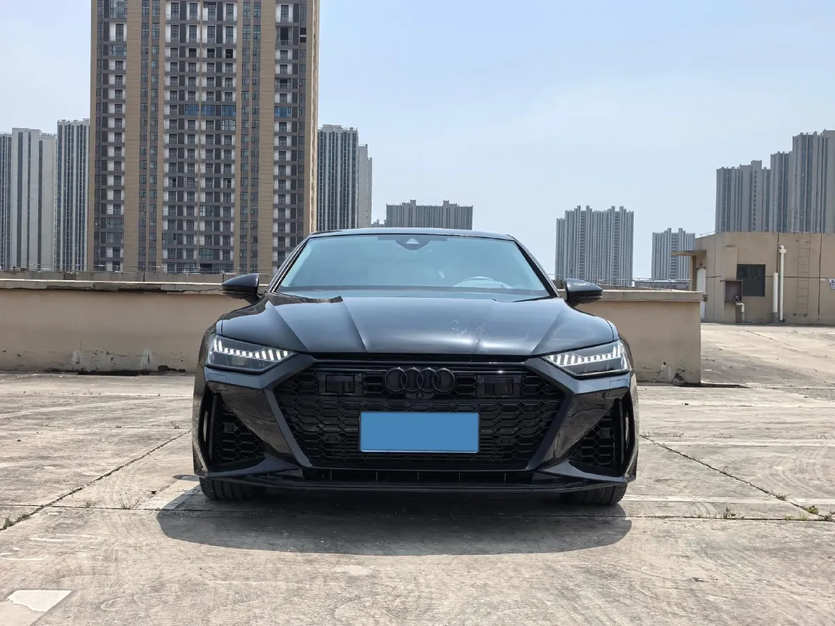 2022 Audi A7 2.0T 245HP L4 7DCT,autocango,china used car exporter,china ev exporter,chinese used car exporter,chinese used ev exporter