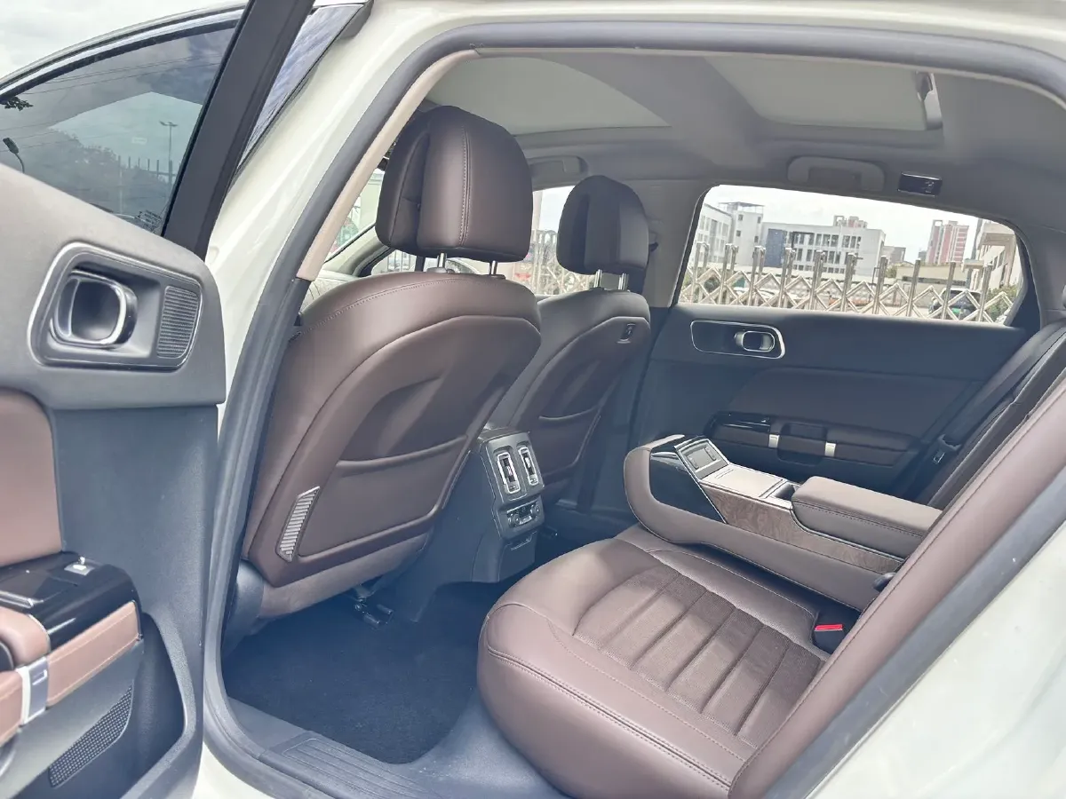 2017 Citroen C6 1.8T 204HP L4 6AT,autocango,china used car exporter,china ev exporter,chinese used car exporter,chinese used ev exporter
