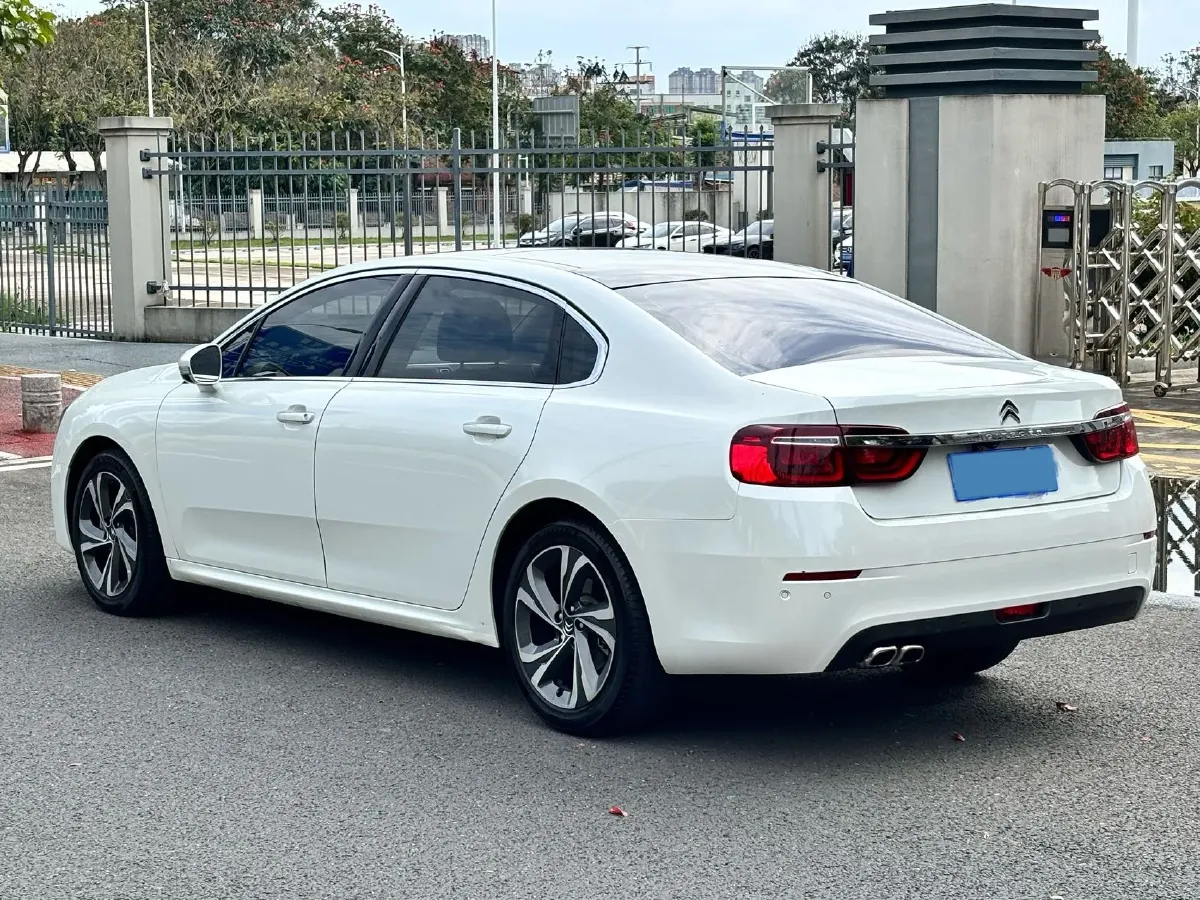 2017 Citroen C6 1.8T 204HP L4 6AT,autocango,china used car exporter,china ev exporter,chinese used car exporter,chinese used ev exporter