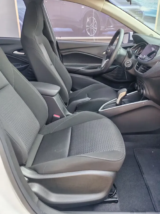 2021 Chevrolet Cavalier 1.0T 125HP L3 6AT,autocango,china used car exporter,china ev exporter,chinese used car exporter,chinese used ev exporter