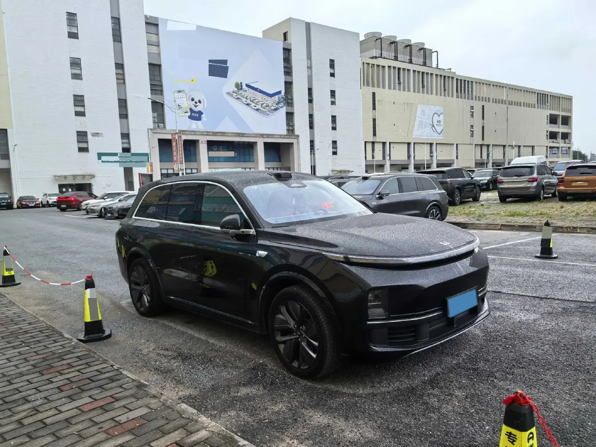 2024 Ford Bronco 2.3T 275HP L4 10AT,autocango,china used car exporter,china ev exporter,chinese used car exporter,chinese used ev exporter
