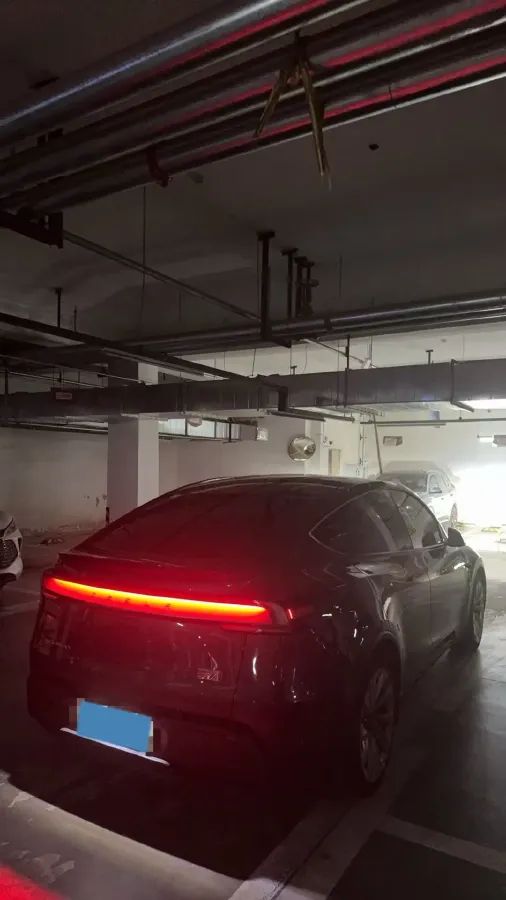 2025 Tesla Model Y BEV 78.4KWH,autocango,china used car exporter,china ev exporter,chinese used car exporter,chinese used ev exporter