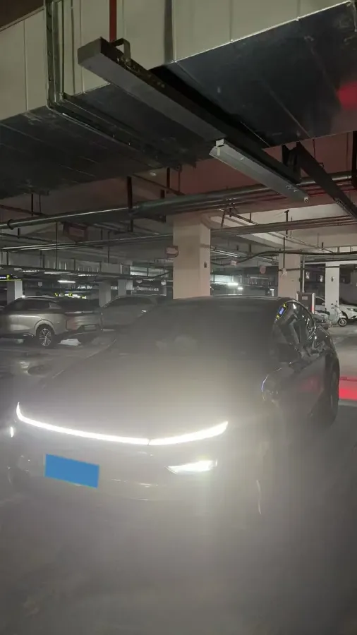 2025 Tesla Model Y BEV 78.4KWH,autocango,china used car exporter,china ev exporter,chinese used car exporter,chinese used ev exporter