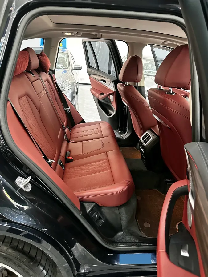2022 BMW X3 2.0T 252HP L4 8AT,autocango,china used car exporter,china ev exporter,chinese used car exporter,chinese used ev exporter